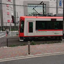 大塚駅前にて