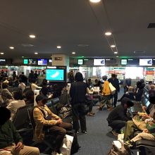 バスターミナルの様相…