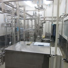 牛乳の生成等を見学出来たり、様々な乳製品の試食が可能