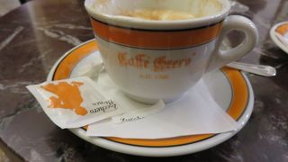 老舗のカフェ・・・