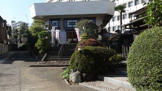 早稲田大学に一番近いお寺