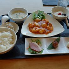 エビチリのランチセット
