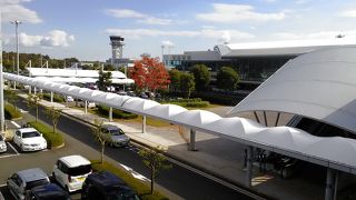 高速の出口からすぐ