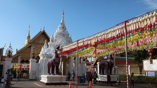 ランプーンの名刹といえばここ