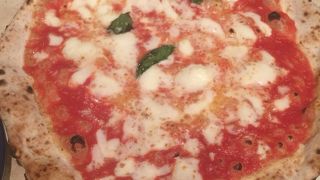 ピッツァが絶品！