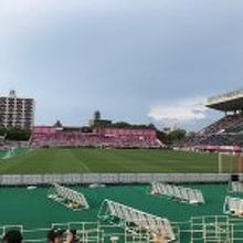 金鳥スタジアム