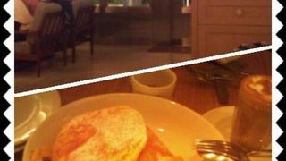 夜でもやっぱりパンケーキ