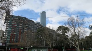 サザンクロス駅と通る道