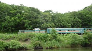 釧路川から見るノロッコ号