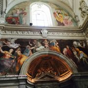 ラファエロの巫女が観れる教会  Santa Maria della Pace