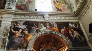 ラファエロの巫女が観れる教会  Santa Maria della Pace