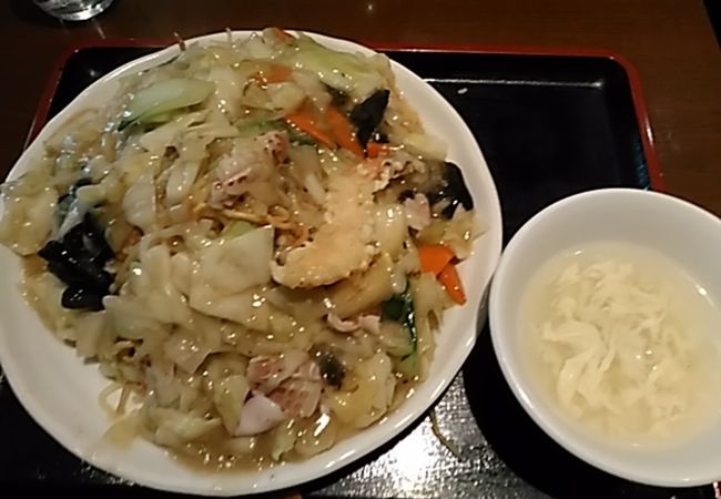 (長城)ランチは19種類で、700円から830円です。