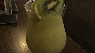 落ち着いたカフェ