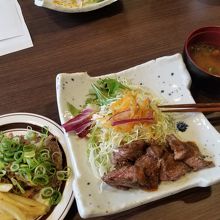 ステーキランチ@1000円