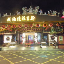 夜の新吉荘北極殿