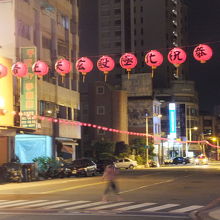 新吉荘北極殿の参道
