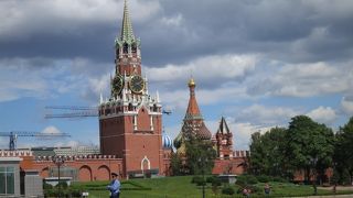 やっとゲートを通過