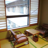 踏み込みも畳敷き～