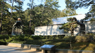 迫力ある御神像