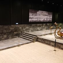 ピョートル1世の馬車ら年代物の遺品が展示されています