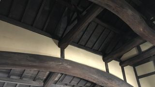 立派な木造建築