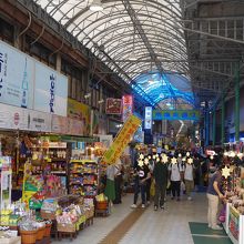 土産物雑貨の店が多いです