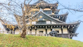 とてもりっぱな三重櫓でした