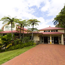 キュランダ高原駅、土産物屋もある。