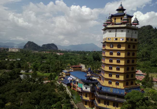 マレーシア風？チベット寺院