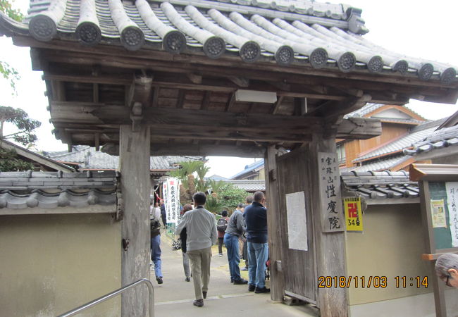 知多四国第３４番札所のお寺です。