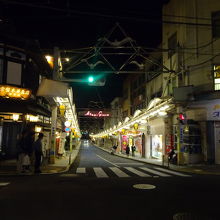 熱海銀座商店街の夜