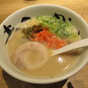 福岡空港ラーメン滑走路「まんかい」で博多ラーメン