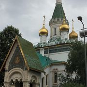 ロシア風玉ねぎの可愛らしい教会です