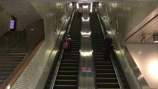 ビルの3階が乗り場です