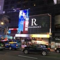 "R"が目立つ外観