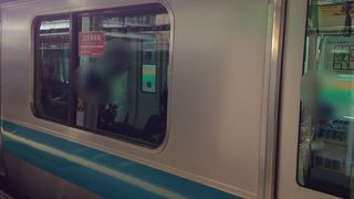 荒川橋梁を渡る