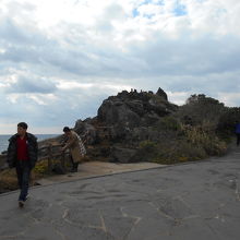 遊歩道沿いはなかなかロマンがあります。