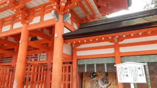 下鴨神社の最も印象に残った建物の一つです