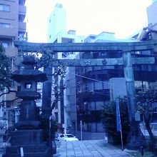 銅の鳥居です。