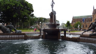 ギリシャ神話の神々と動物たち！