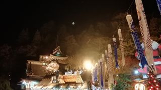 とにかく凄いライトアップ