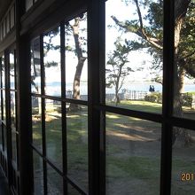 帰帆の間の内縁