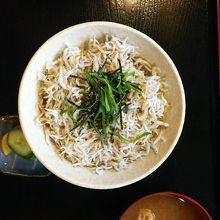 釜揚げのしらす丼