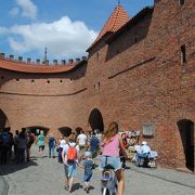 旧市街の北側の出入り口いあった城壁の出入り口です。