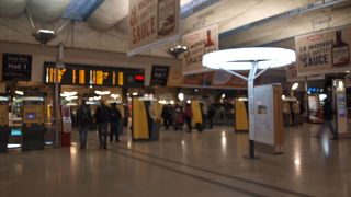 パリ郊外に行く際の主要ターミナル