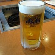 新鮮なビールを味わいながら水炊き