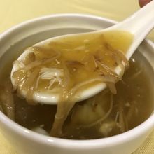 蟹肉入り松茸スープ