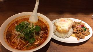 リーズナブルなタイ料理