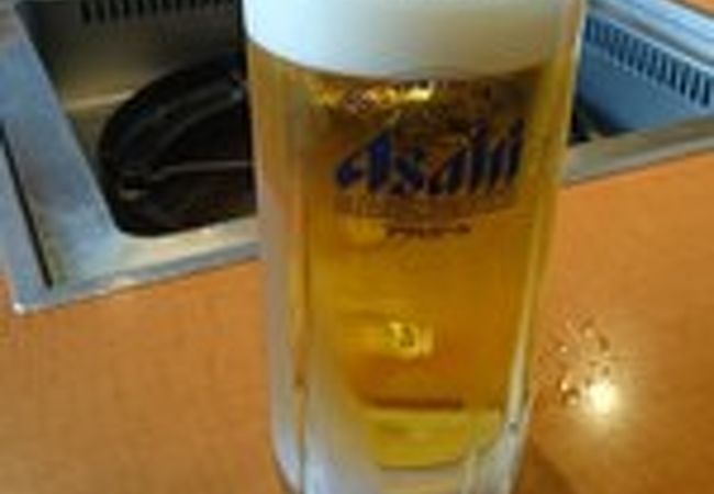 新鮮なビールを味わいながら水炊き