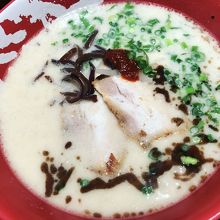 牛ベースのラーメン